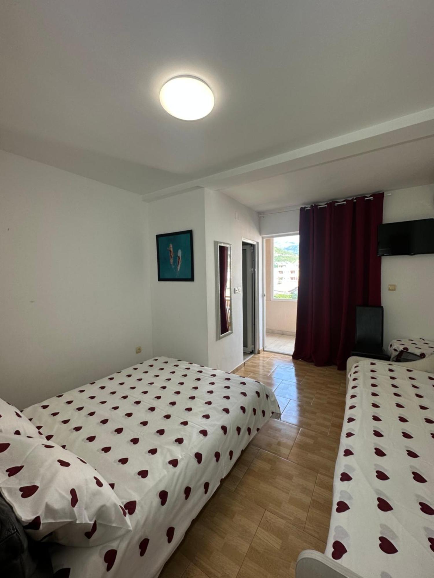 Apartmani Simona Budva Exterior foto